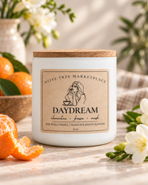 Daydream 16 oz Simply Elegant soy candle with oak lid