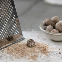 Whole Nutmeg Spice
